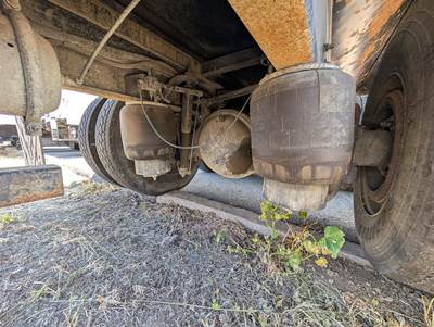 2012 Peterbilt 587 Dump Truck - Cummins 450HP, 13 Speed Manual
