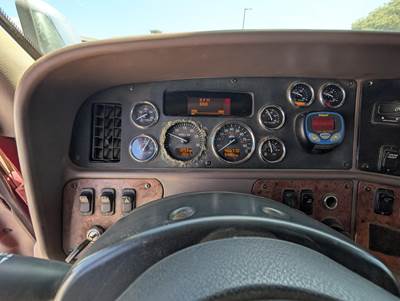 2012 Peterbilt 587 Dump Truck - Cummins 450HP, 13 Speed Manual