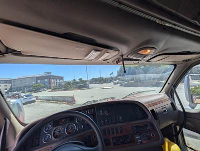2012 Peterbilt 587 Dump Truck - Cummins 450HP, 13 Speed Manual