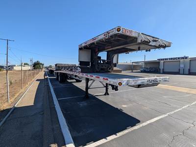 2013 Reitnouer 53ft Aluminum Flatbed Trailer - Air Ride, Fixed Spread Axle