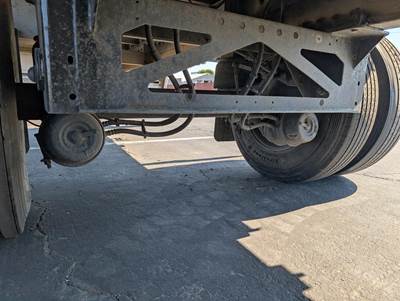 2013 Reitnouer 53ft Aluminum Flatbed Trailer - Air Ride, Fixed Spread Axle
