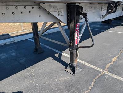 2013 Reitnouer 53ft Aluminum Flatbed Trailer - Air Ride, Fixed Spread Axle