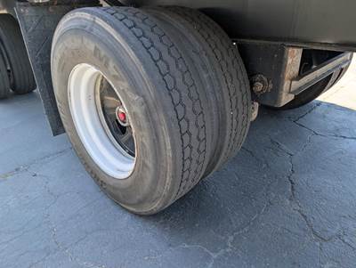 2008 Utility 48x102 Flatbed Trailer Air Ride Fixed Spread Axle
