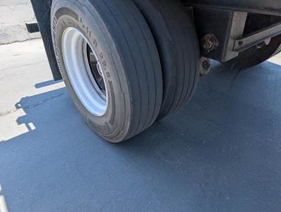2008 Utility 48x102 Flatbed Trailer Air Ride Fixed Spread Axle