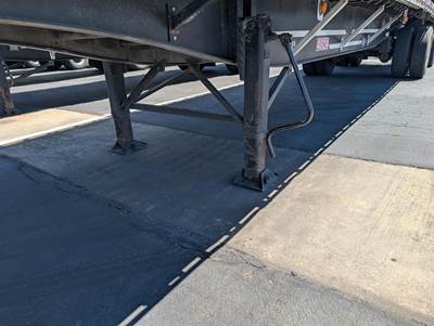 2008 Utility 48x102 Flatbed Trailer Air Ride Fixed Spread Axle