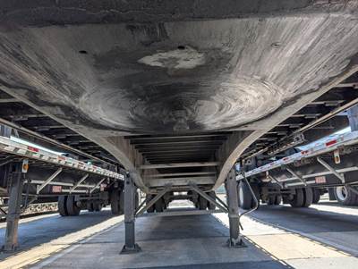 2007 Utility 48x102 Flatbed Trailer Air Ride Fixed Spread Axle