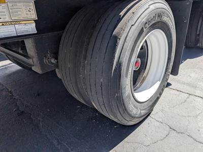 2007 Utility 48x102 Flatbed Trailer Air Ride Fixed Spread Axle