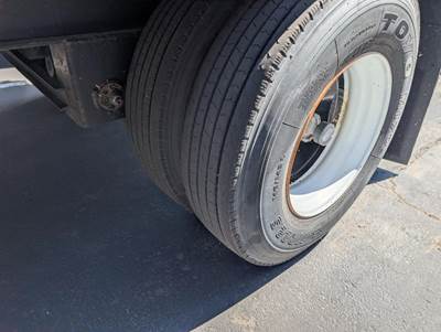 2007 Utility 48x102 Flatbed Trailer Air Ride Fixed Spread Axle