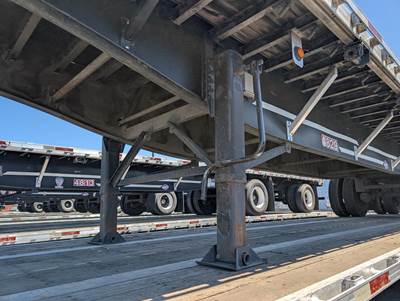 2006 Utility 48x102 Flatbed Trailer Air Ride Fixed Spread Axle