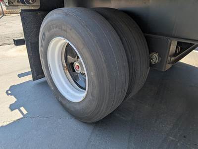 2006 Utility 48x102 Flatbed Trailer Air Ride Fixed Spread Axle