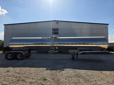 Brenner Tandem Axle Stainless Steel Food Grade Tanker Trailer - Air Ride, Fixed Axle