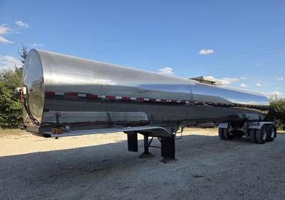 2008 Brenner Tandem Axle Stainless Steel Food Grade Tanker Trailer - Air Ride, Fixed Axle