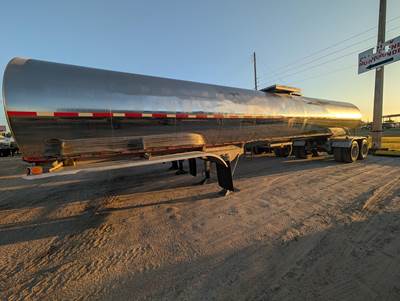 Brenner Tandem Axle Stainless Steel Food Grade Tanker Trailer - Air Ride, Fixed Axle