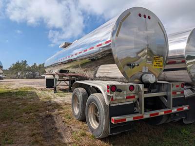 Brenner Tandem Axle Stainless Steel Food Grade Tanker Trailer - Air Ride, Fixed Axle