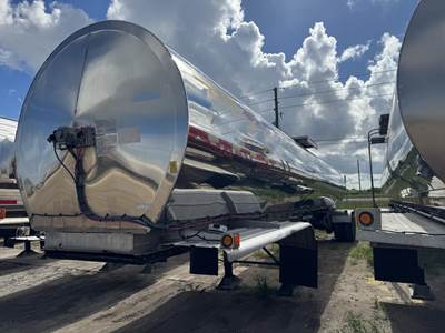 Brenner Tandem Axle Stainless Steel Food Grade Tanker Trailer - Air Ride, Fixed Axle