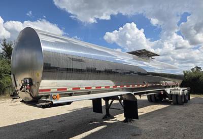 Brenner Tandem Axle Stainless Steel Food Grade Tanker Trailer - Air Ride, Fixed Axle