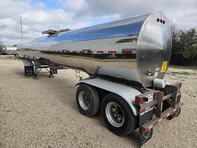 2008 Brenner Tandem Axle Stainless Steel Food Grade Tanker Trailer - Air Ride, Fixed Axle