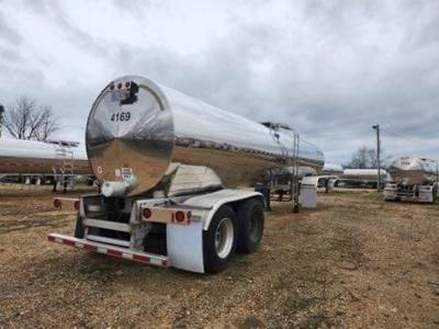 2014 PAUL MUELLER COMPANY Tandem Axle Stainless Steel Food Grade Tanker Trailer - Air Ride, Fixed Axle