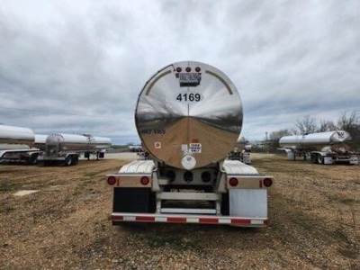 2014 PAUL MUELLER COMPANY Tandem Axle Stainless Steel Food Grade Tanker Trailer - Air Ride, Fixed Axle