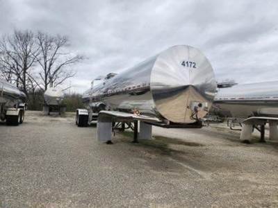 2014 PAUL MUELLER COMPANY Tandem Axle Stainless Steel Food Grade Tanker Trailer - Air Ride, Fixed Axle