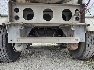 2014 PAUL MUELLER COMPANY Tandem Axle Stainless Steel Food Grade Tanker Trailer - Air Ride, Fixed Axle