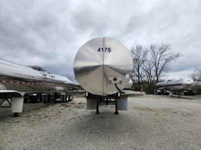 2014 PAUL MUELLER COMPANY Tandem Axle Stainless Steel Food Grade Tanker Trailer - Air Ride, Fixed Axle