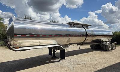 2009 Polar Tandem Axle Stainless Steel Food Grade Tanker Trailer - Air Ride, Fixed Axle