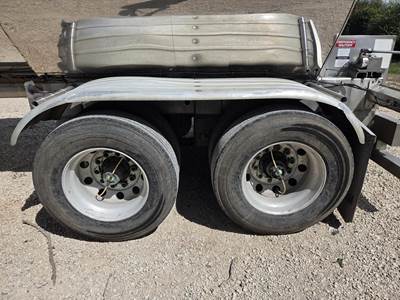 2009 Polar Tandem Axle Stainless Steel Food Grade Tanker Trailer - Air Ride, Fixed Axle