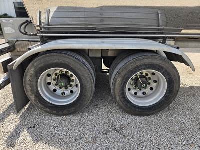 2009 Polar Tandem Axle Stainless Steel Food Grade Tanker Trailer - Air Ride, Fixed Axle