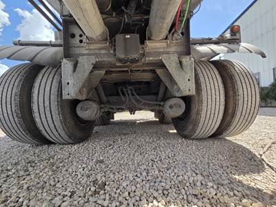 2009 Polar Tandem Axle Stainless Steel Food Grade Tanker Trailer - Air Ride, Fixed Axle
