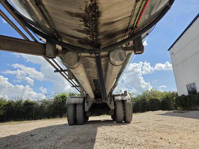 2009 Polar Tandem Axle Stainless Steel Food Grade Tanker Trailer - Air Ride, Fixed Axle