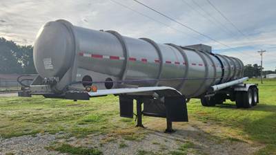 Polar Tandem Axle Stainless Steel Food Grade Tanker Trailer - Air Ride, Fixed Axle