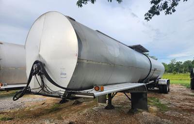 Polar Tandem Axle Stainless Steel Food Grade Tanker Trailer - Spring, Fixed Axle