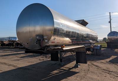 2002 Walker Food Grade Tanker Trailer and In-Transit Heat w/ Optional Stainless Steel Pump