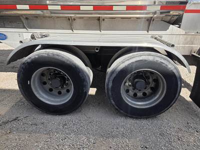 2011 Walker Tandem Axle Stainless Steel Food Grade Tanker Trailer Air Ride Fixed Axle