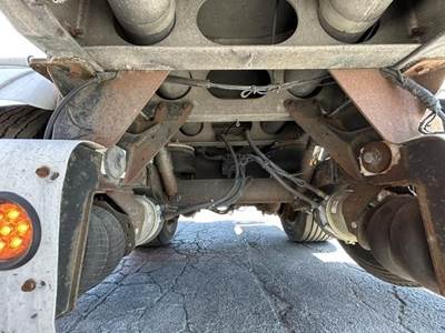 2007 Walker Tandem Axle Stainless Steel Food Grade Tanker Trailer - Air Ride