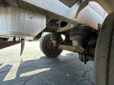 2007 Walker Tandem Axle Stainless Steel Food Grade Tanker Trailer - Air Ride