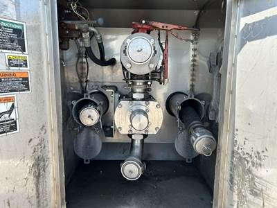 2007 Walker Tandem Axle Stainless Steel Food Grade Tanker Trailer - Air Ride