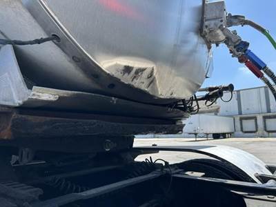 2007 Walker Tandem Axle Stainless Steel Food Grade Tanker Trailer - Air Ride