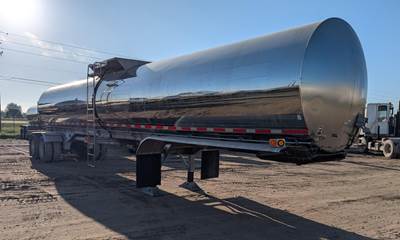 Walker Tandem Axle Stainless Steel Food Grade Tanker Trailer - Air Ride, Fixed Axle