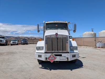 2015 Kenworth T800 Fuel & Lube Truck - Paccar, Manual