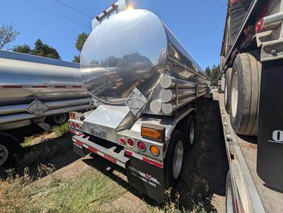 Beall Tandem Axle Aluminum Fuel Tanker Trailer - Spring, Fixed Axle