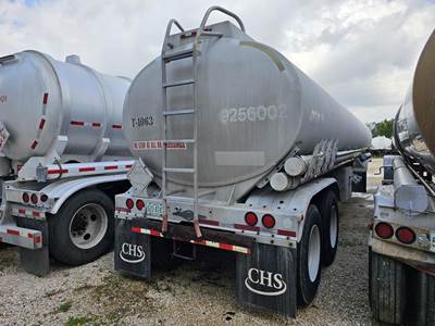 1992 Beall Tandem Axle Aluminum Fuel Tanker Trailer - Spring, Fixed Axle