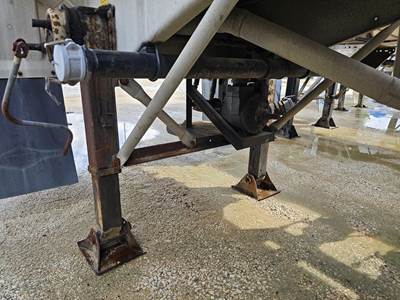 1992 Beall Tandem Axle Aluminum Fuel Tanker Trailer - Spring, Fixed Axle