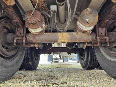 1992 Beall Tandem Axle Aluminum Fuel Tanker Trailer - Spring, Fixed Axle