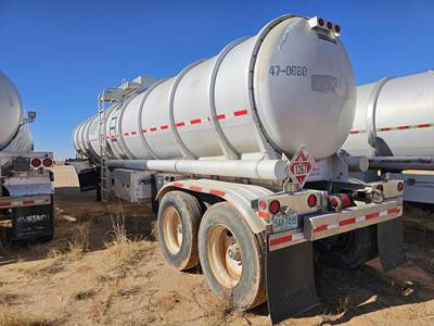 Brenner 43ft Tandem Axle Aluminum Fuel Tanker Trailer - Air Ride, Fixed Axle