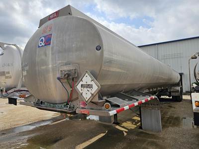 Heil Tandem Axle Aluminum Fuel Tanker Trailer - Air Ride, Fixed Axle