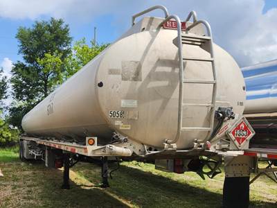 Heil 44ft Tandem Axle Aluminum Fuel Tanker Trailer - Air Ride, Fixed Axle