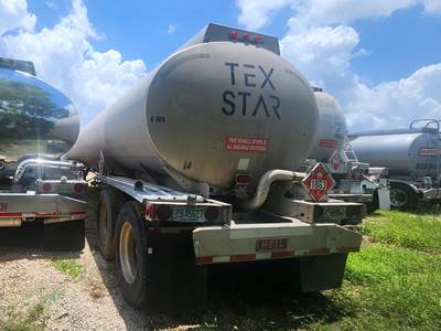 2001 Heil 44ft Tandem Axle Aluminum Fuel Tanker Trailer - Air Ride, Fixed Axle