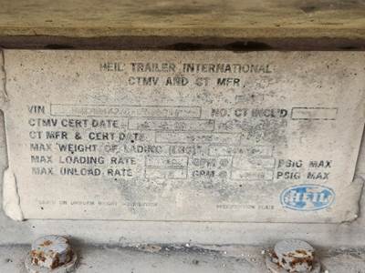 2001 Heil 44ft Tandem Axle Aluminum Fuel Tanker Trailer - Air Ride, Fixed Axle
